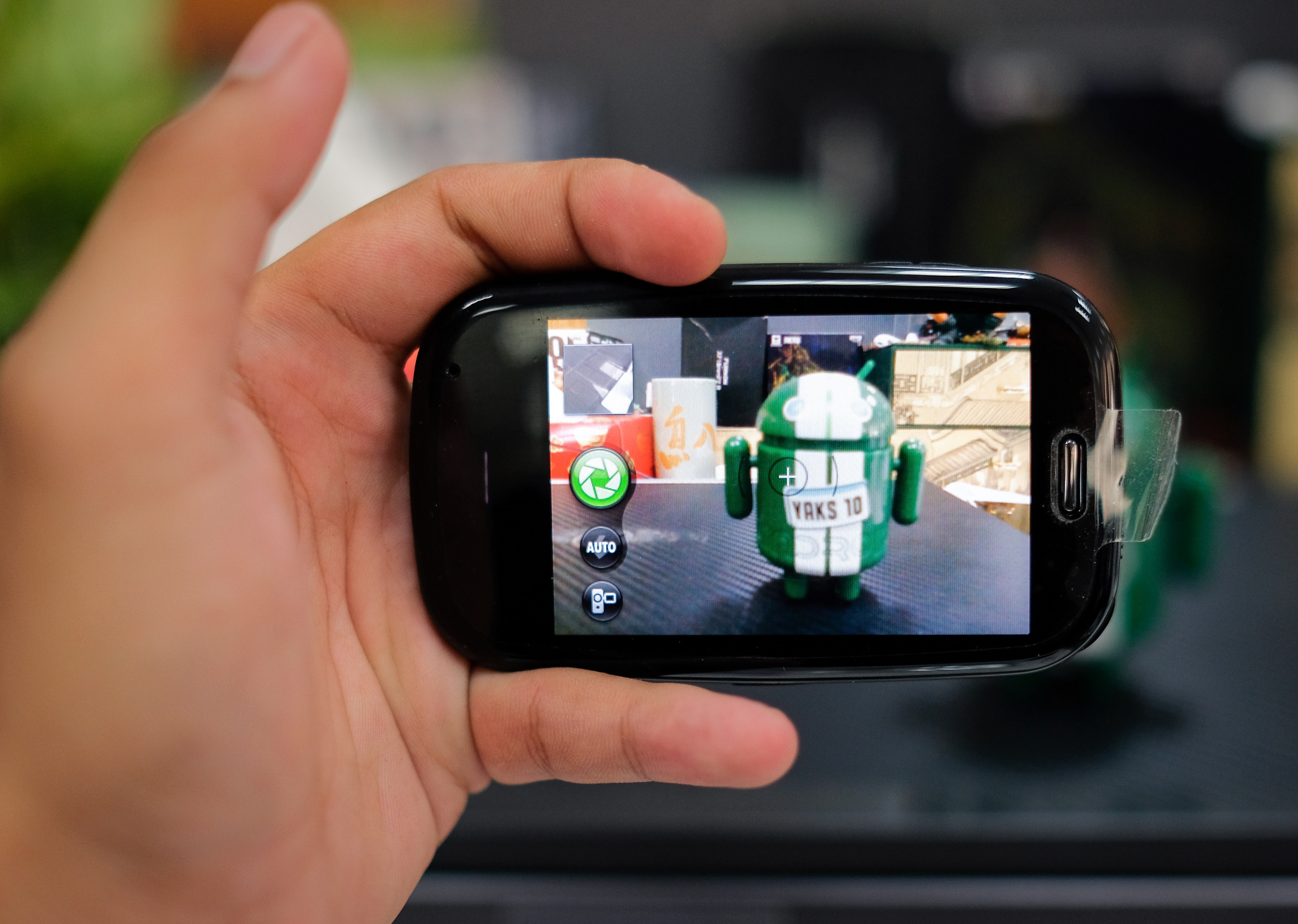 Palm Pre Plus: iPhone X cua 8 nam truoc anh 11