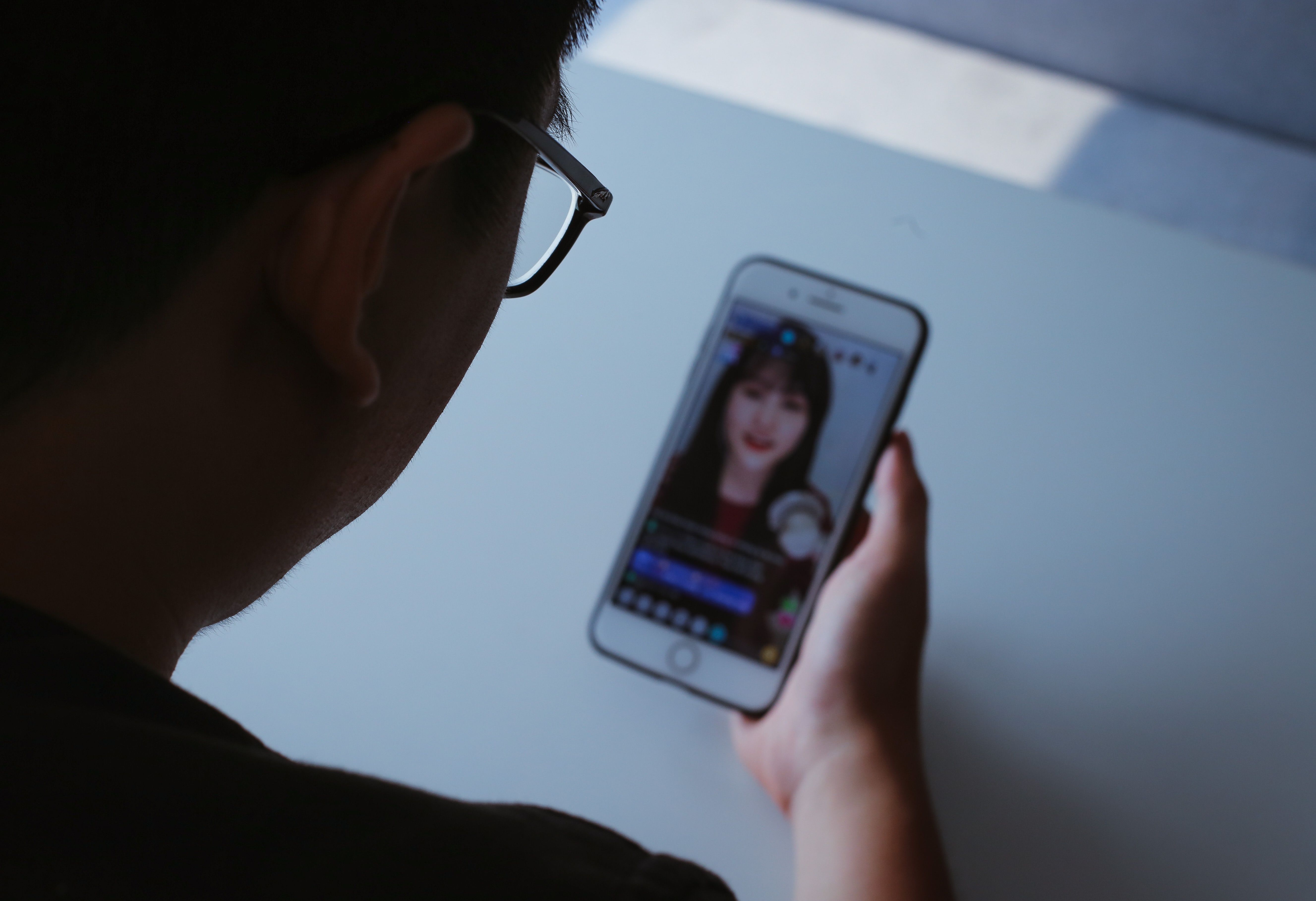 Dang sau nhung "bong hong" livestream tai VN anh 3