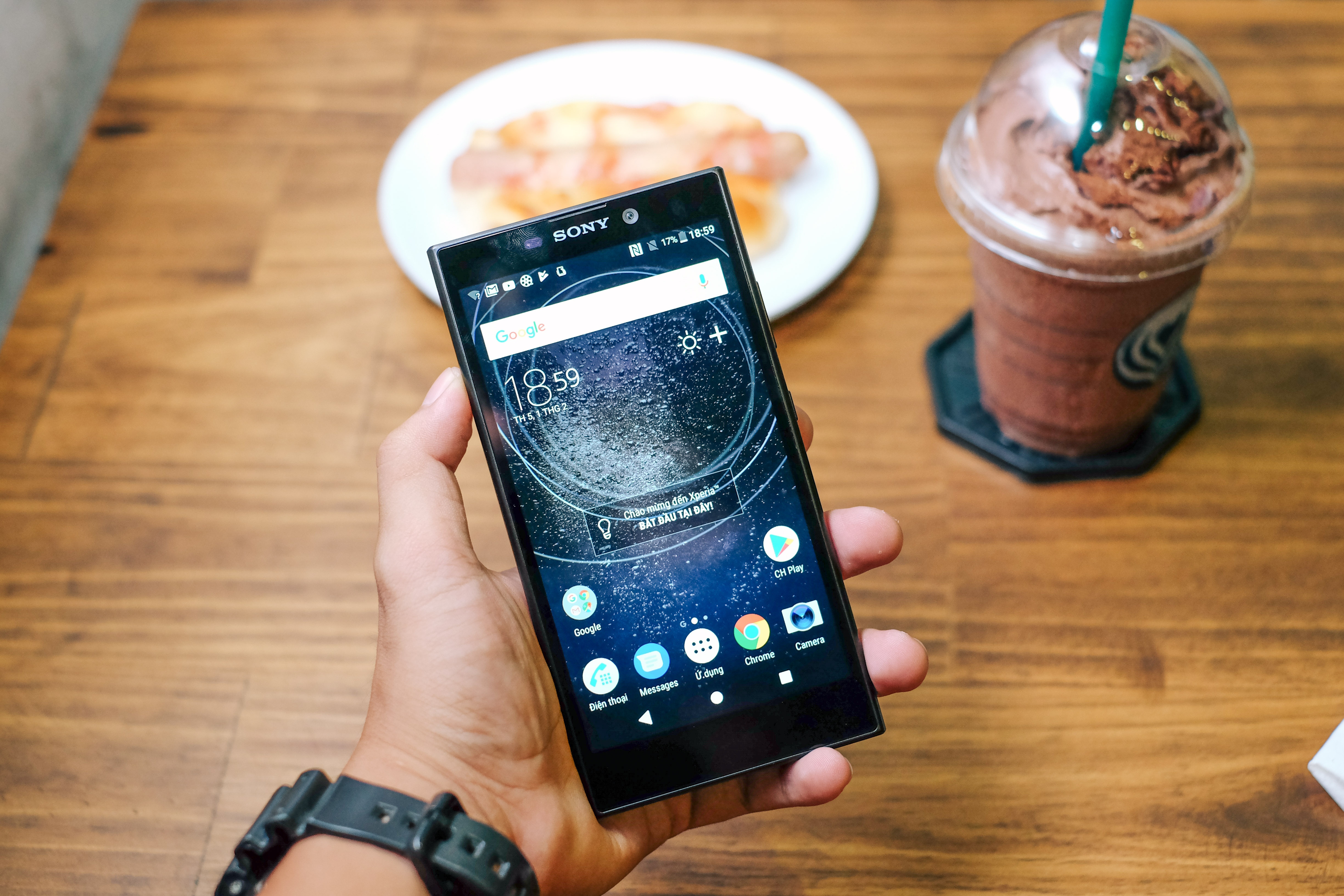 Xperia L2: Smartphone dau tien cua Sony co cam bie anh 5