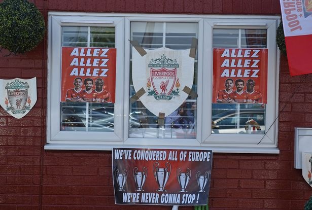 Liverpool, chung kết, Champions League, trang trí, cổ động viên ảnh 4 Liverpool, chung ket, Champions League, trang tri, co dong vien anh 4