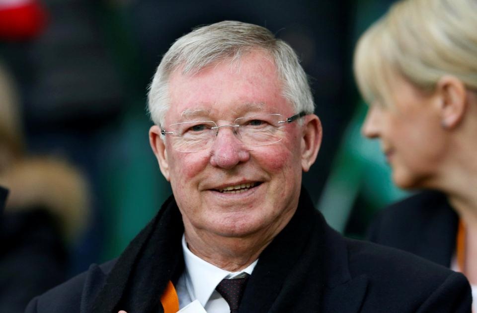 Sir Alex Ferguson xuat vien sau gan 1 thang dieu tri xuat huyet nao hinh anh