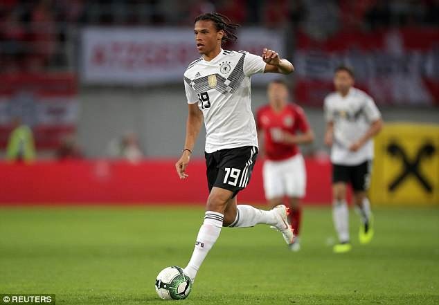 Leroy Sane hai huoc doi dap tren Instagram khi bi loai khoi World Cup hinh anh