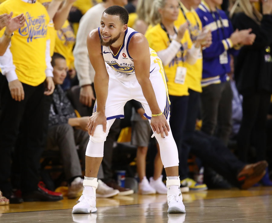 10 van dong vien,  Roger Federer,  Lionel Messi,  Cristiano Ronaldo,  Mayweather anh 3