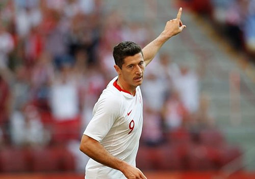 Lewandowski ghi cu dup, DT Ba Lan san sang cho World Cup hinh anh