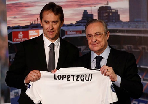 HLV Lopetegui khoc trong ngay ra mat Real hinh anh