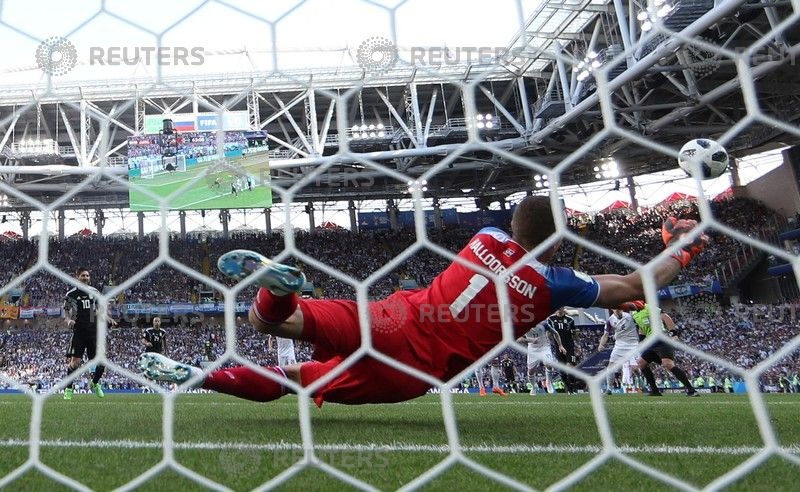 Messi,  Argentina,  World Cup,  Iceland anh 6