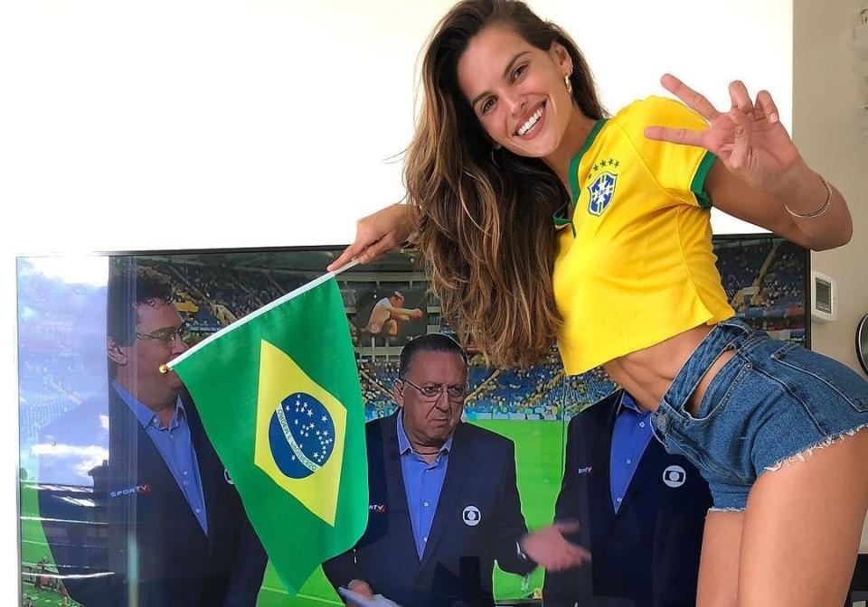 Cuu thien than noi y khoe dang co vu doi tuyen Brazil hinh anh