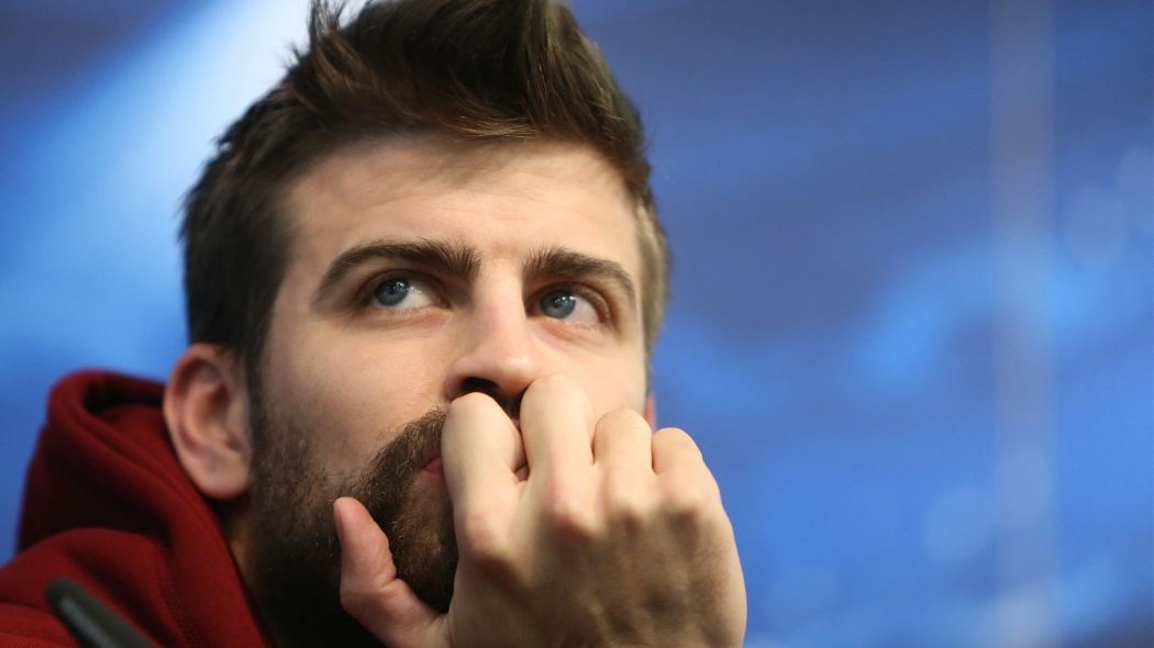 Barcelona that vong vi Pique khien Griezmann o lai Atletico Madrid hinh anh