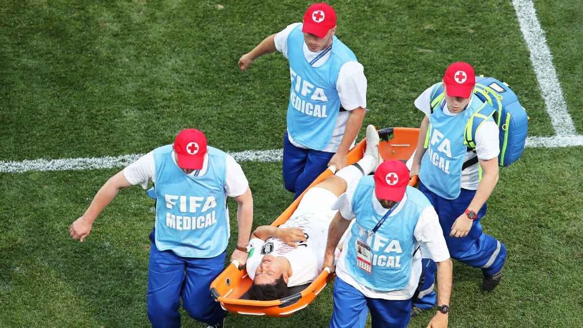 Them cau thu chia tay World Cup vi chan thuong hinh anh