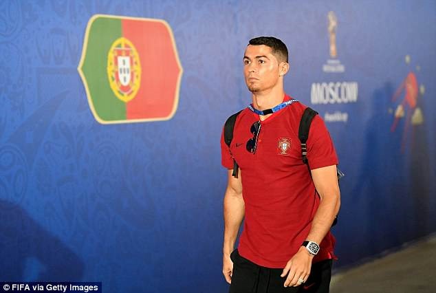 Ronaldo ly giai nguyen nhan nuoi rau tai World Cup hinh anh