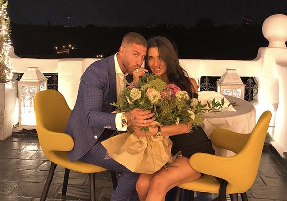 Ramos cau hon ban gai sau khi co voi nhau 3 quy tu hinh anh