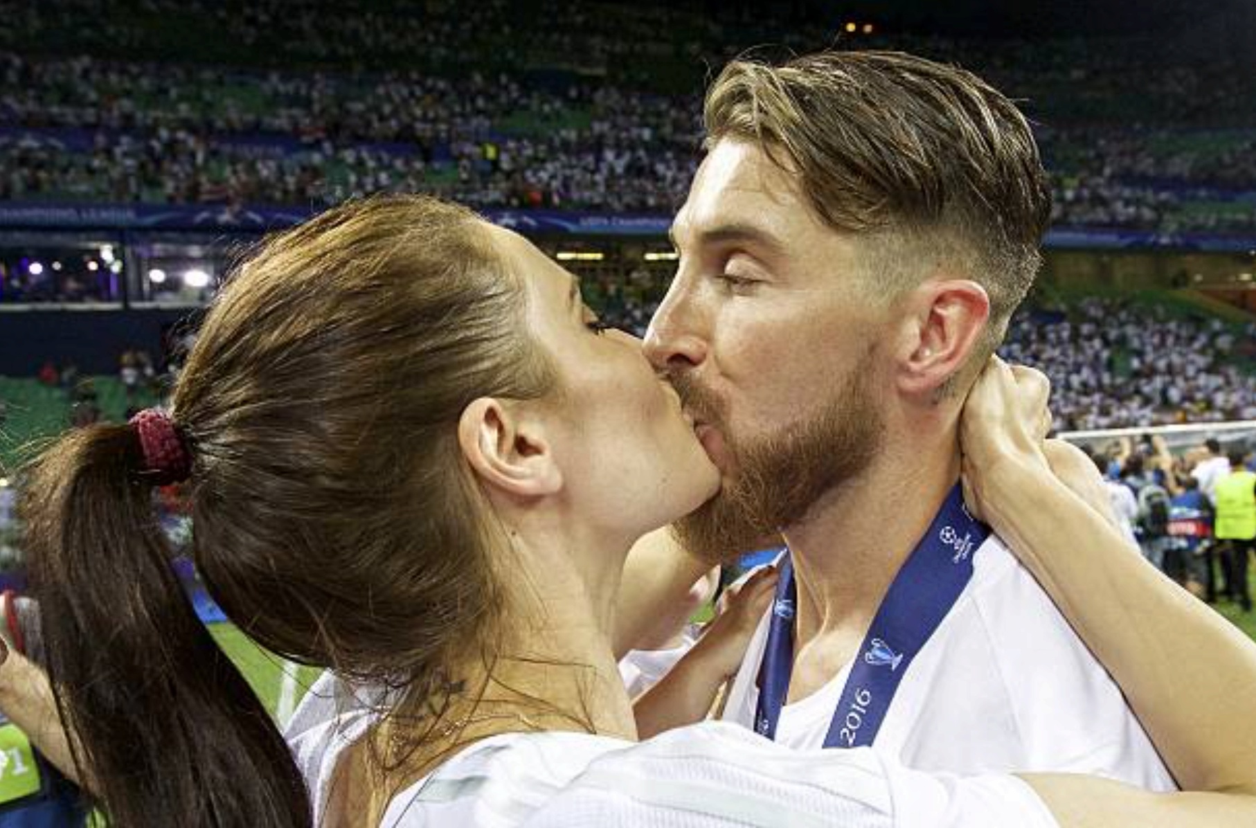 Ramos cau hon ban gai,  Pilar Rubio,  Real Madrid anh 4