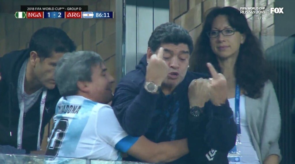 Maradona,  Doi tuyen Argentina,  World Cup,  vong loai anh 10