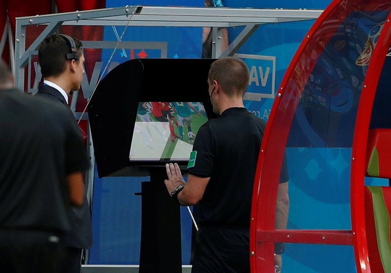VAR,  cong nghe,  World Cup,  phat den anh 1