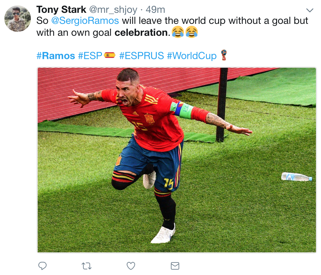 Ferdinand cuoi mia mai Ramos an mung ban thang phan luoi nha,  Tay Ban Nha,  World Cup anh 7