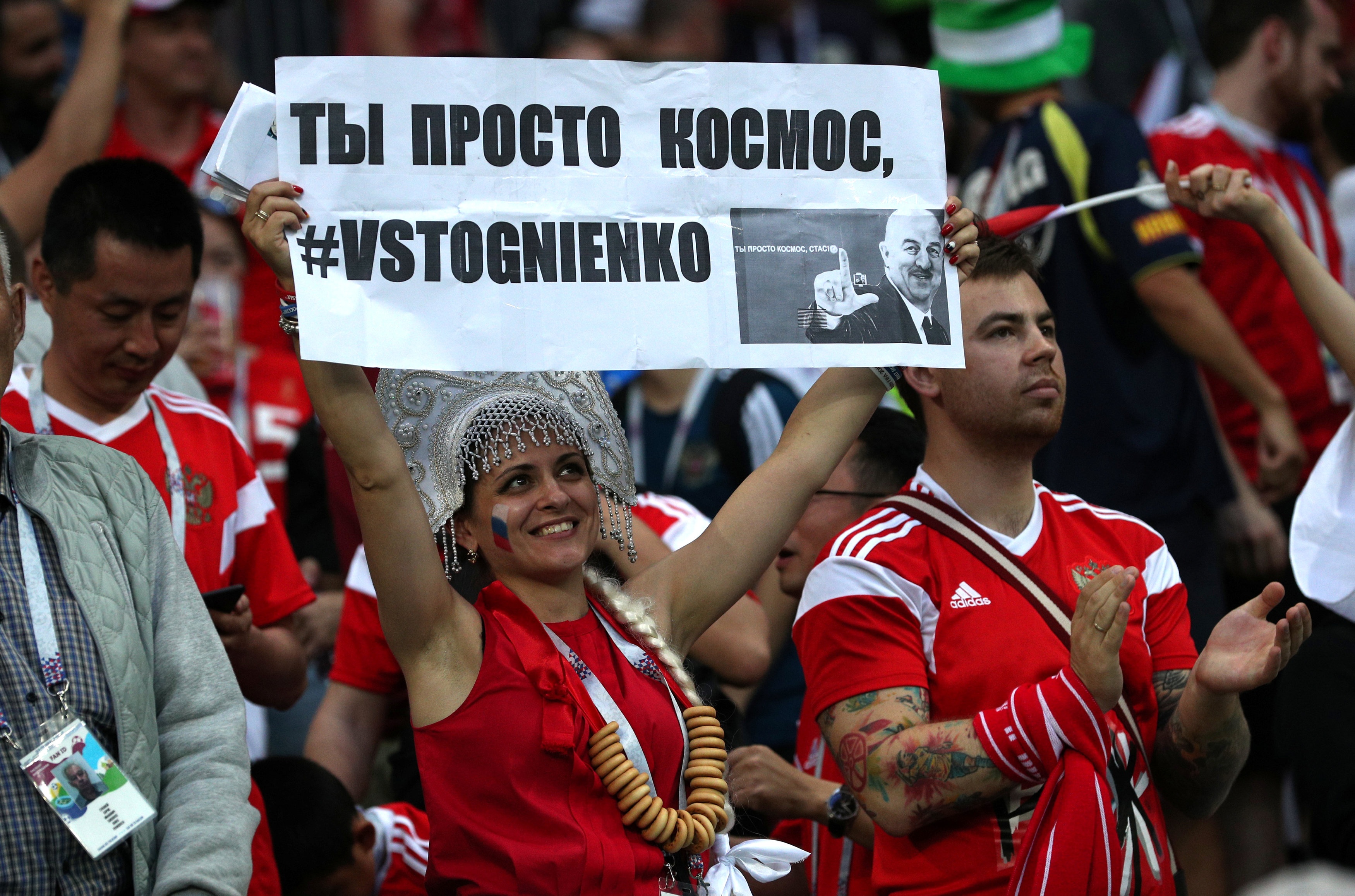 Doi tuyen Nga,  Doi tuyen Tay Ban Nha,  co dong vien,  an mung anh 5