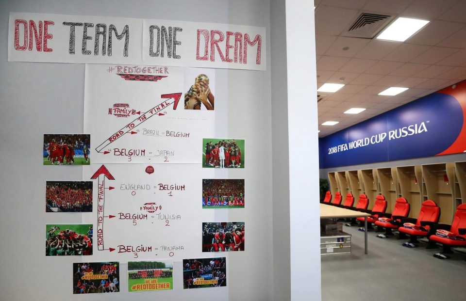 Suc manh tap the cua doi tuyen Bi the hien qua tam ap phich hinh anh