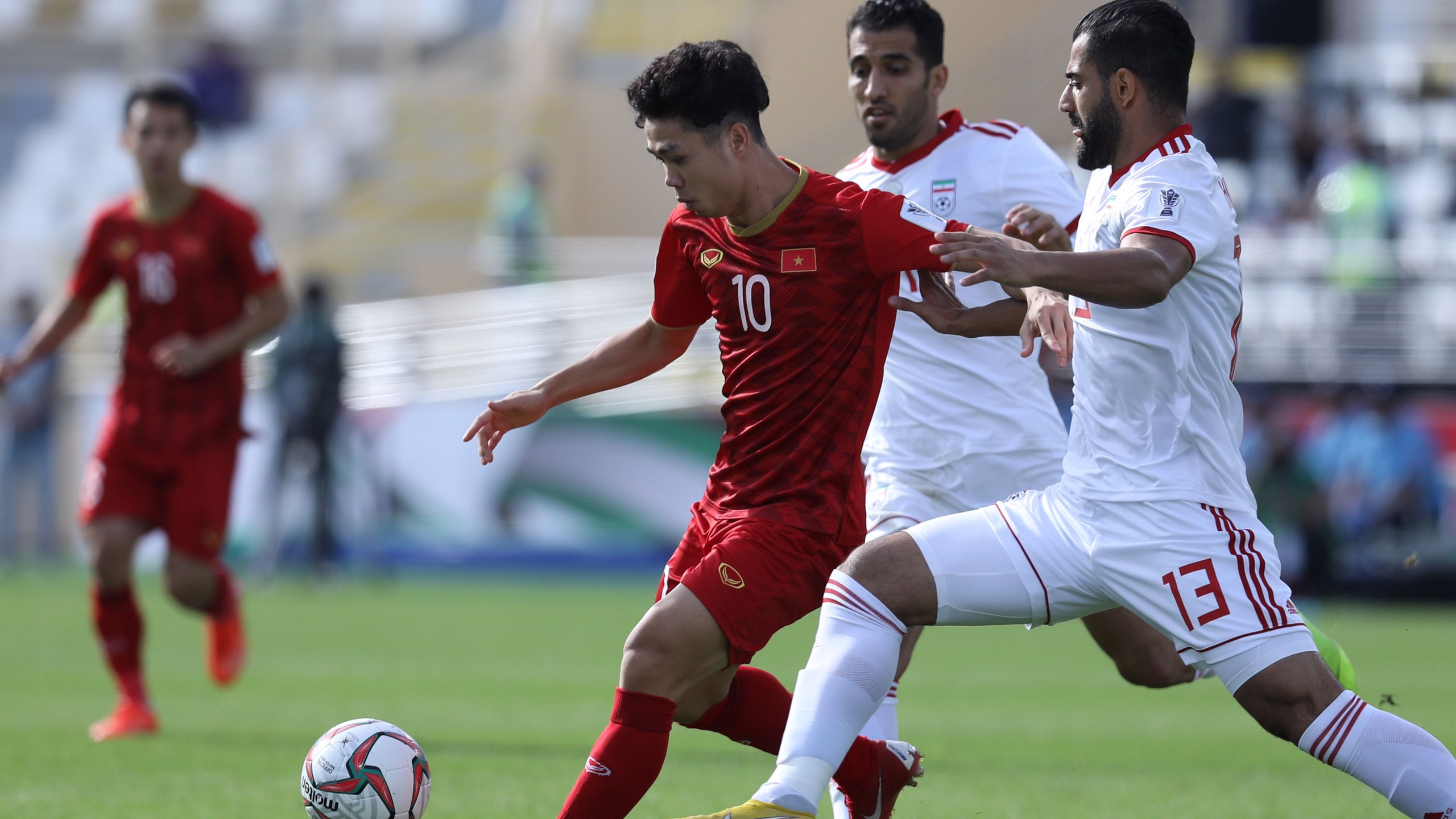 Thua Iran, nhung nen nho tuyen Viet Nam dang o san choi chau luc hinh anh