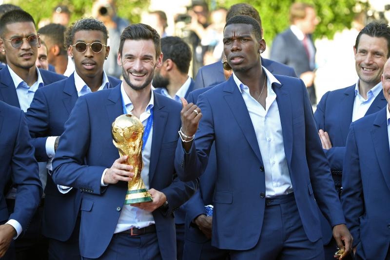 Pogba trở lại Manchester United ảnh 2 Pogba tro lai Manchester United anh 2