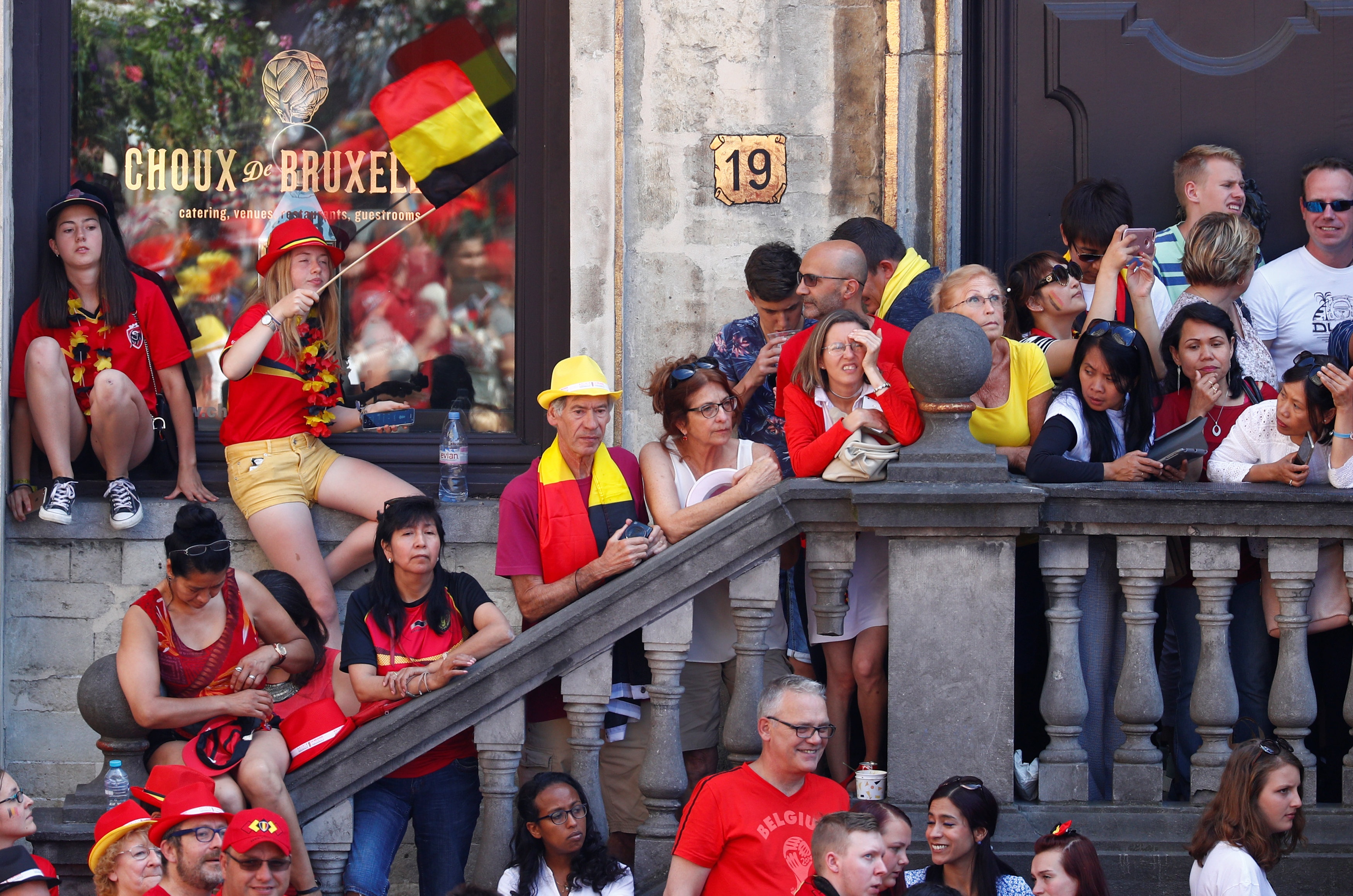 Doi tuyen Bi,  Doi tuyen Anh,  nguoi ham mo,  nguoi hung anh 3