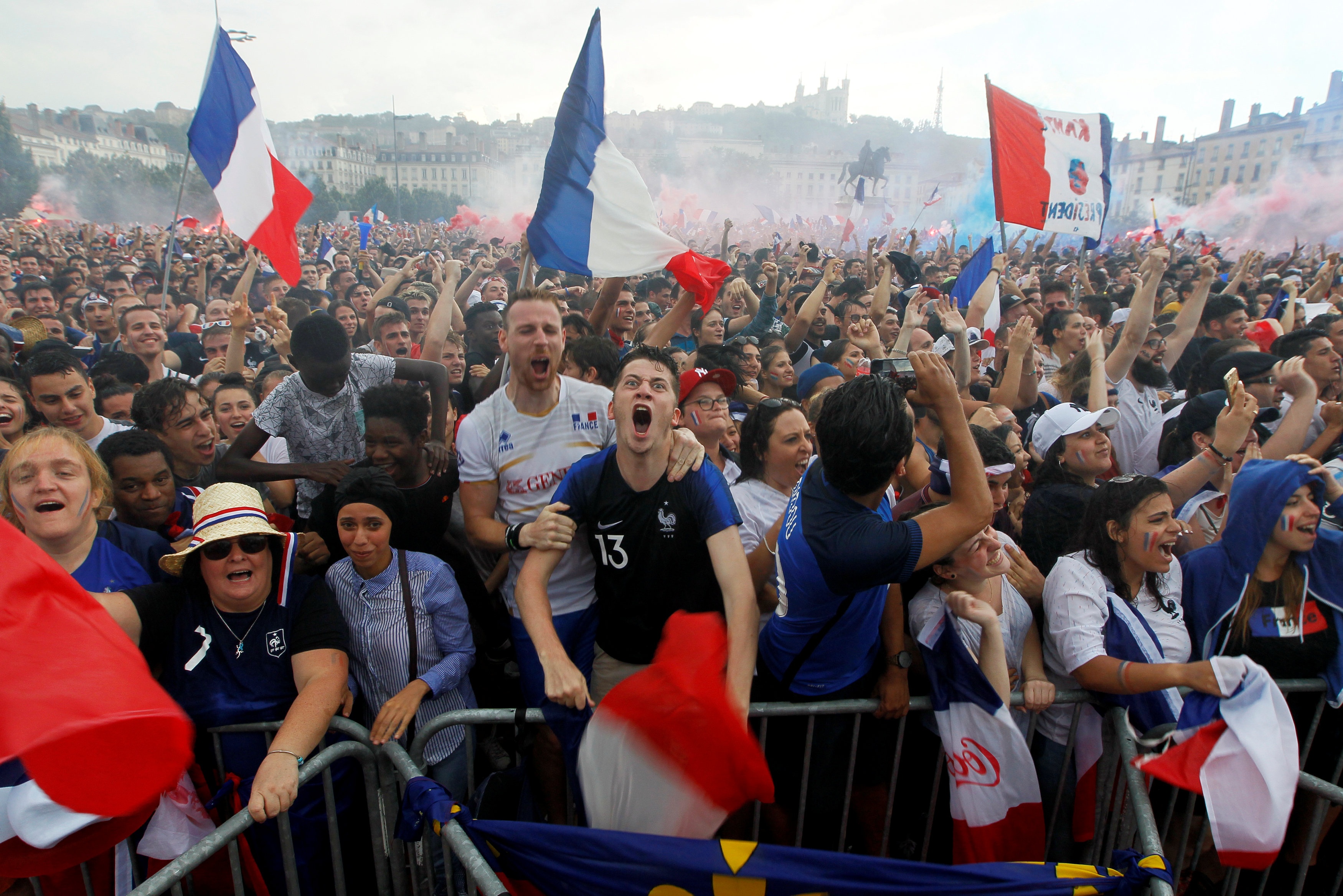 Doi tuyen Phap,  Doi tuyen Croatia,  World Cup,  co dong vien anh 3