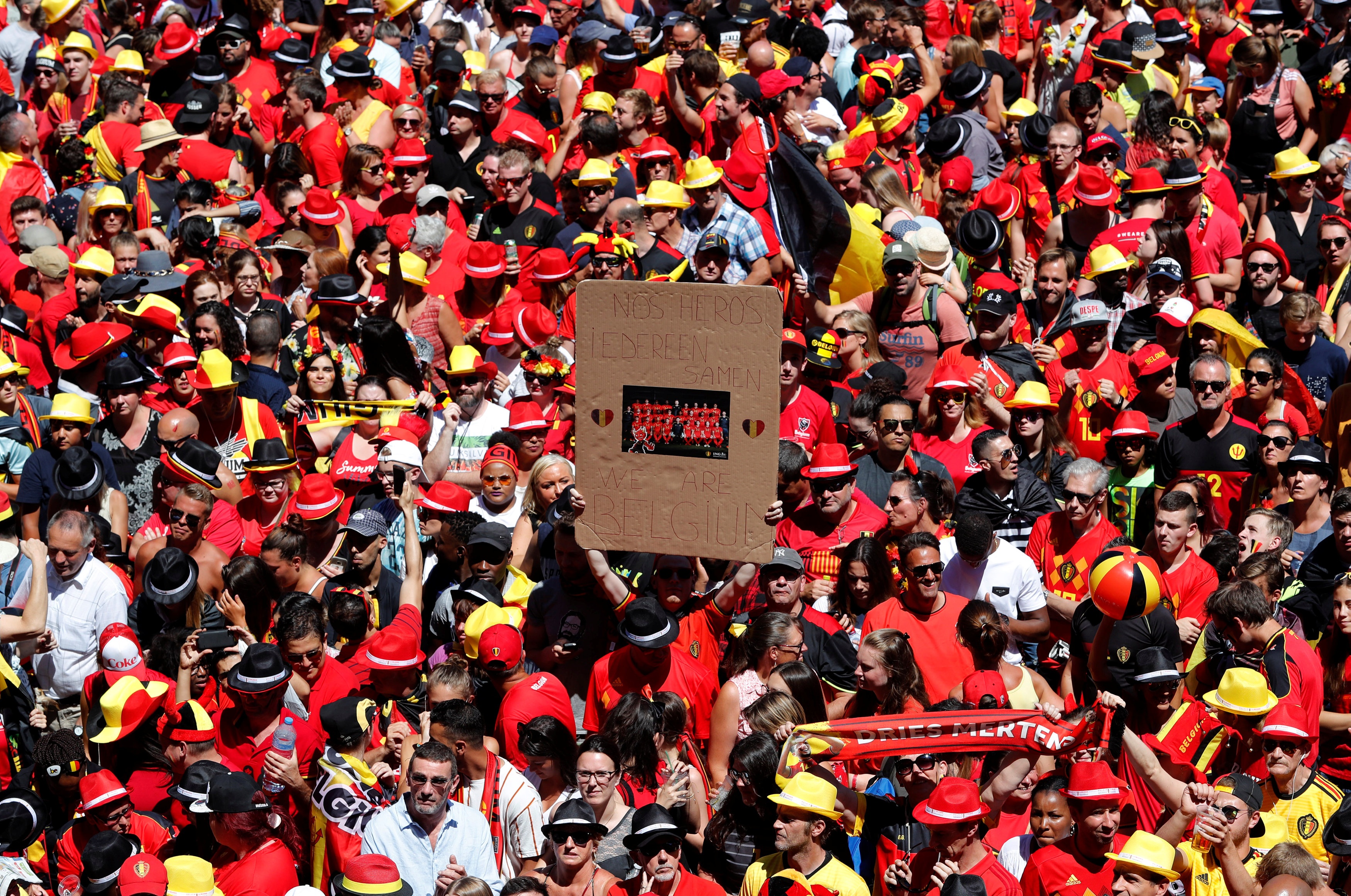 Doi tuyen Bi,  Doi tuyen Anh,  nguoi ham mo,  nguoi hung anh 4