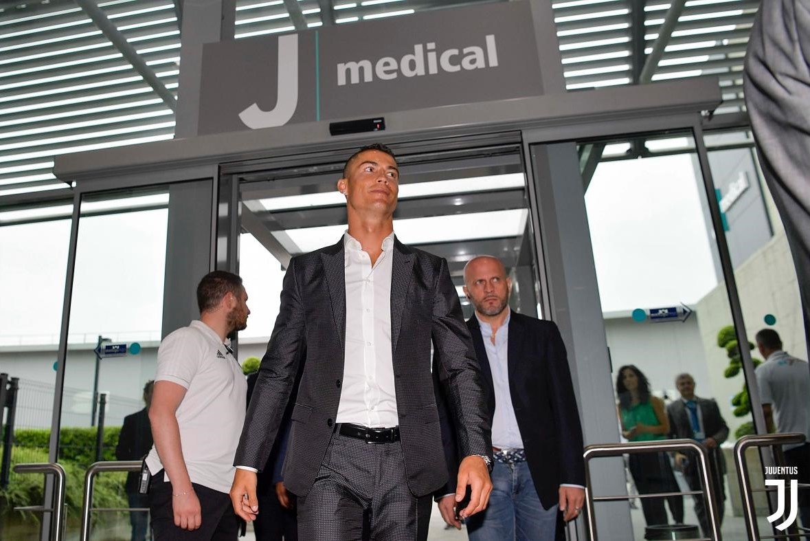 Cristiano Ronaldo,  Real Madrid,  Juventus,  chuyen nhuong anh 4