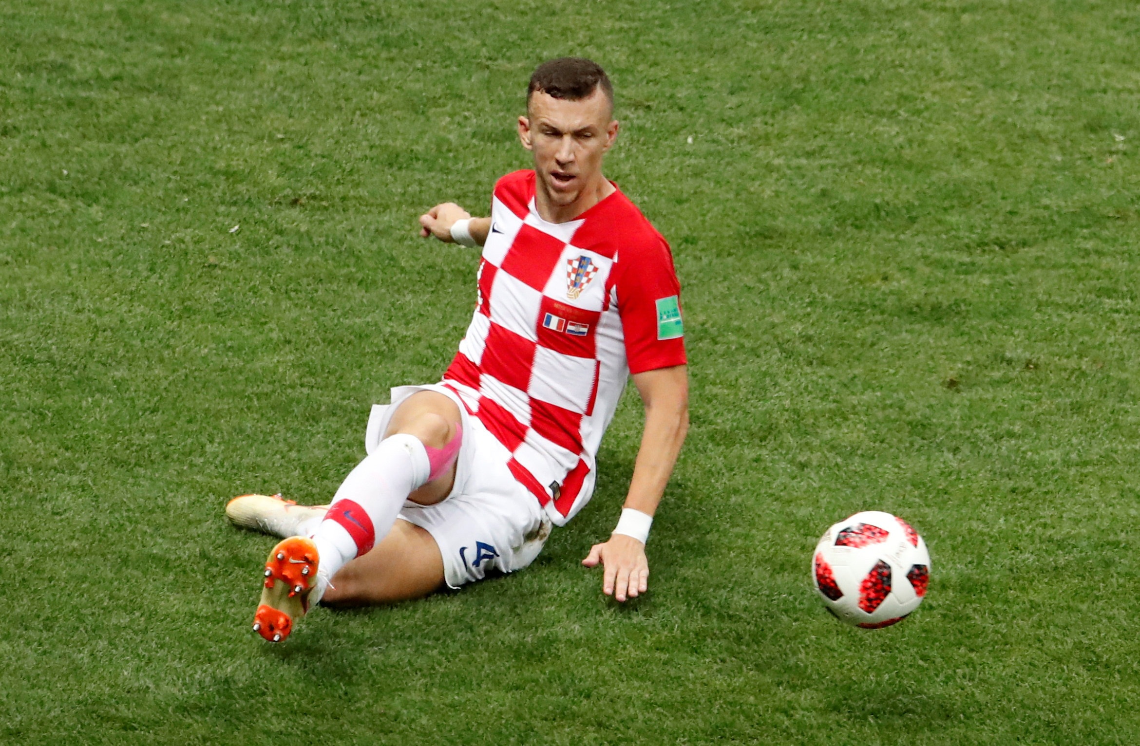 chuyen nhuong,  World Cup,  cau thu tre anh 9