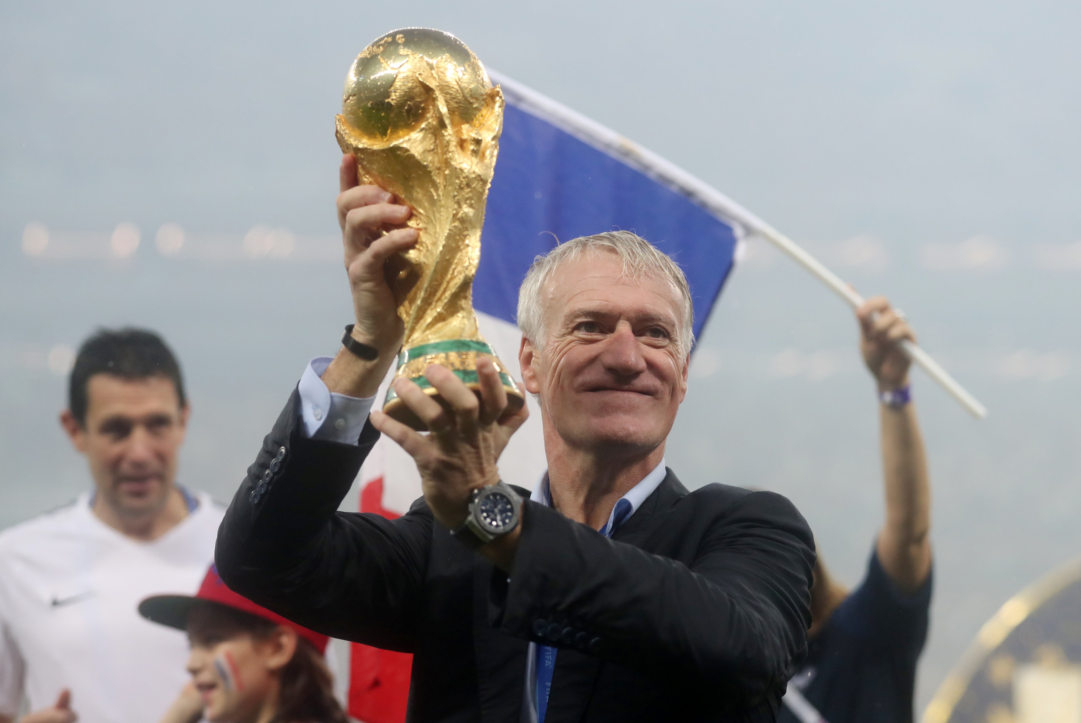 HLV Deschamps chan duong toi tuyen Phap cua Zinedine Zidane hinh anh