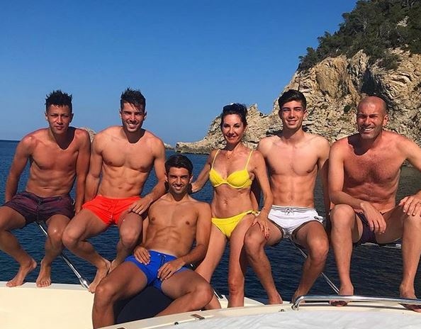 Zinedine Zidane,  Isco,  Sergio Ramos,  Real Madrid nghi duong anh 10