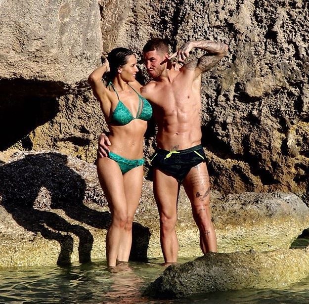 Zinedine Zidane,  Isco,  Sergio Ramos,  Real Madrid nghi duong anh 3