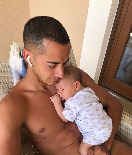 Zinedine Zidane,  Isco,  Sergio Ramos,  Real Madrid nghi duong anh 9