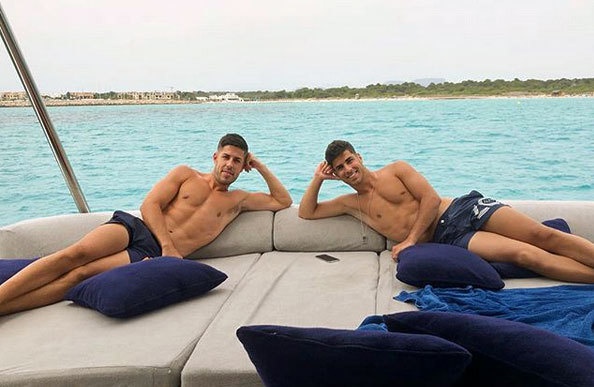 Zinedine Zidane,  Isco,  Sergio Ramos,  Real Madrid nghi duong anh 5