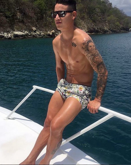 Zinedine Zidane,  Isco,  Sergio Ramos,  Real Madrid nghi duong anh 14