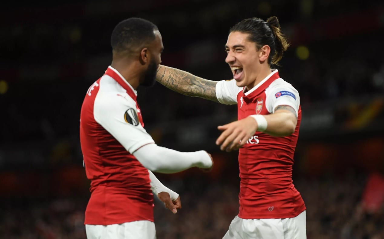 Bellerin: 'Arsenal co su to chuc hon so voi thoi Arsene Wenger' hinh anh