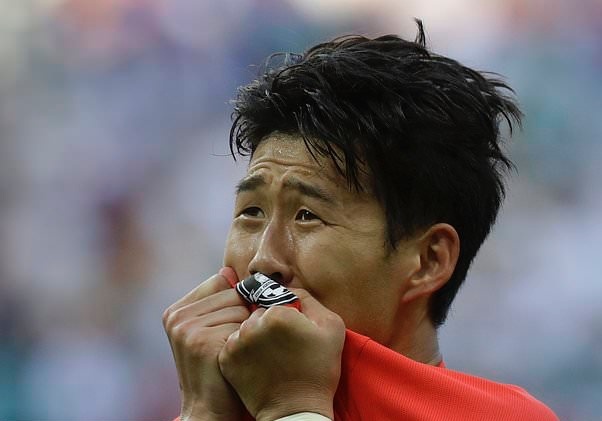 Duong kim vo dich U23 Han Quoc lo lang khi thi dau tai ASIAD 18 hinh anh