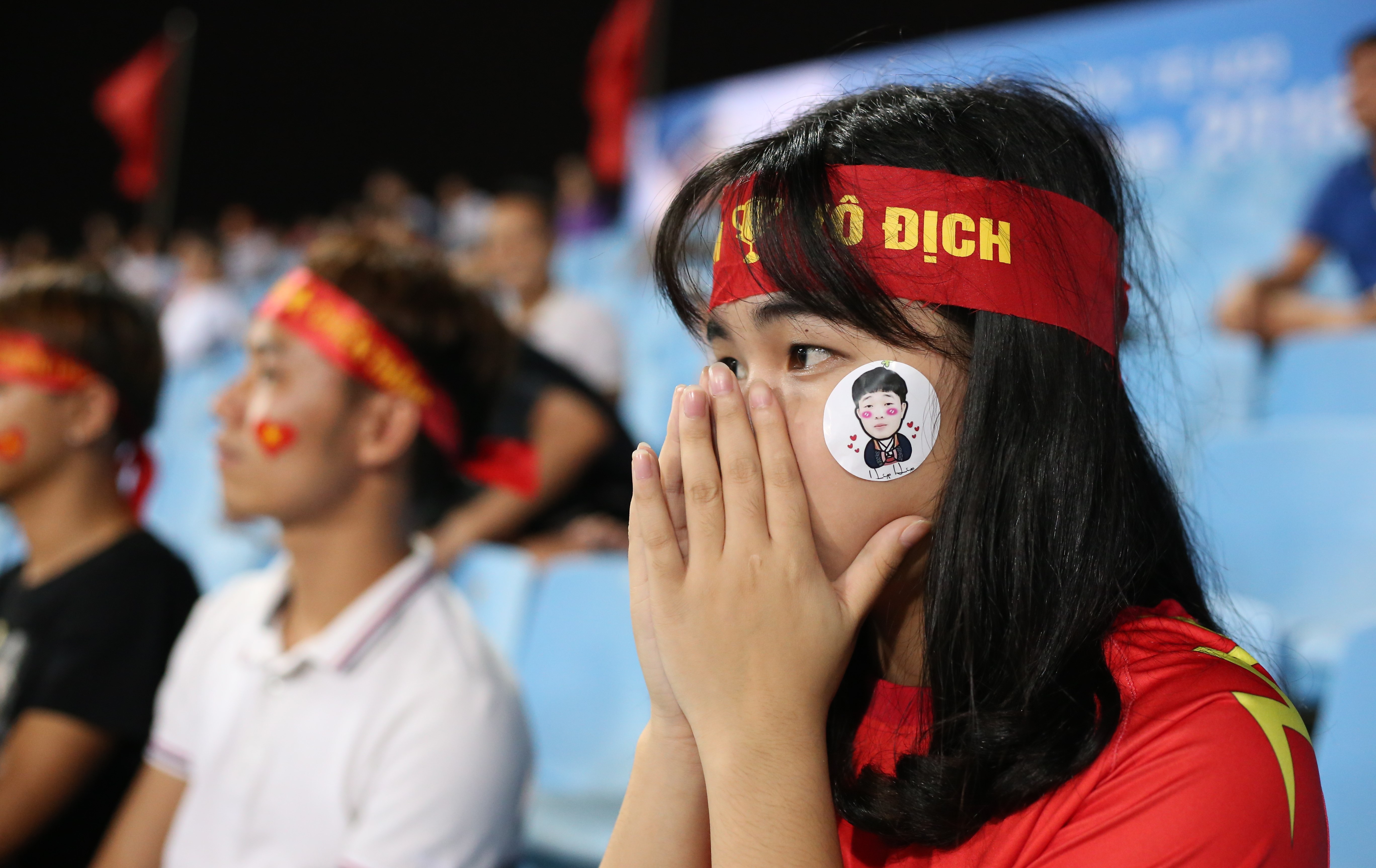 Co dong vien tiec nuoi vi Bui Tien Dung khong duoc thi dau hinh anh