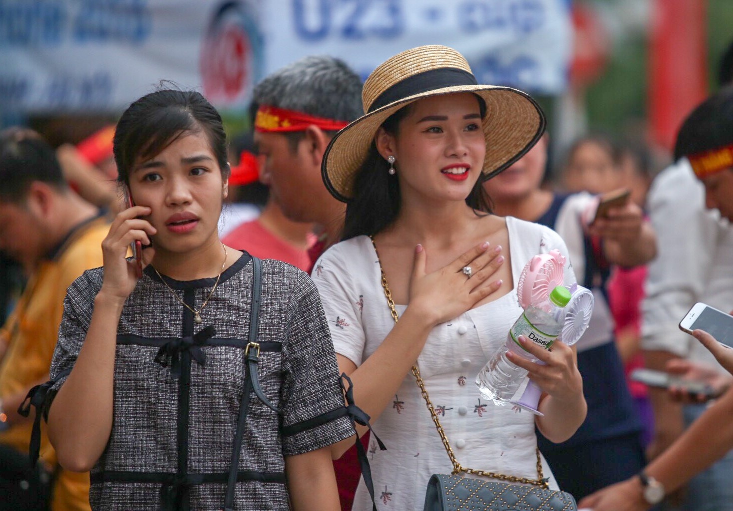 Phe ve deo bam co dong vien nham mua lai voi gia re hinh anh