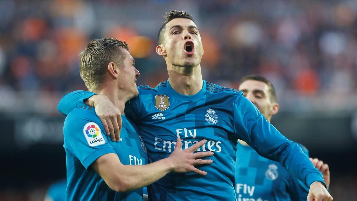 Toni Kroos,  Real Madrid,  Cristiano Ronaldo,  Juventus anh 1