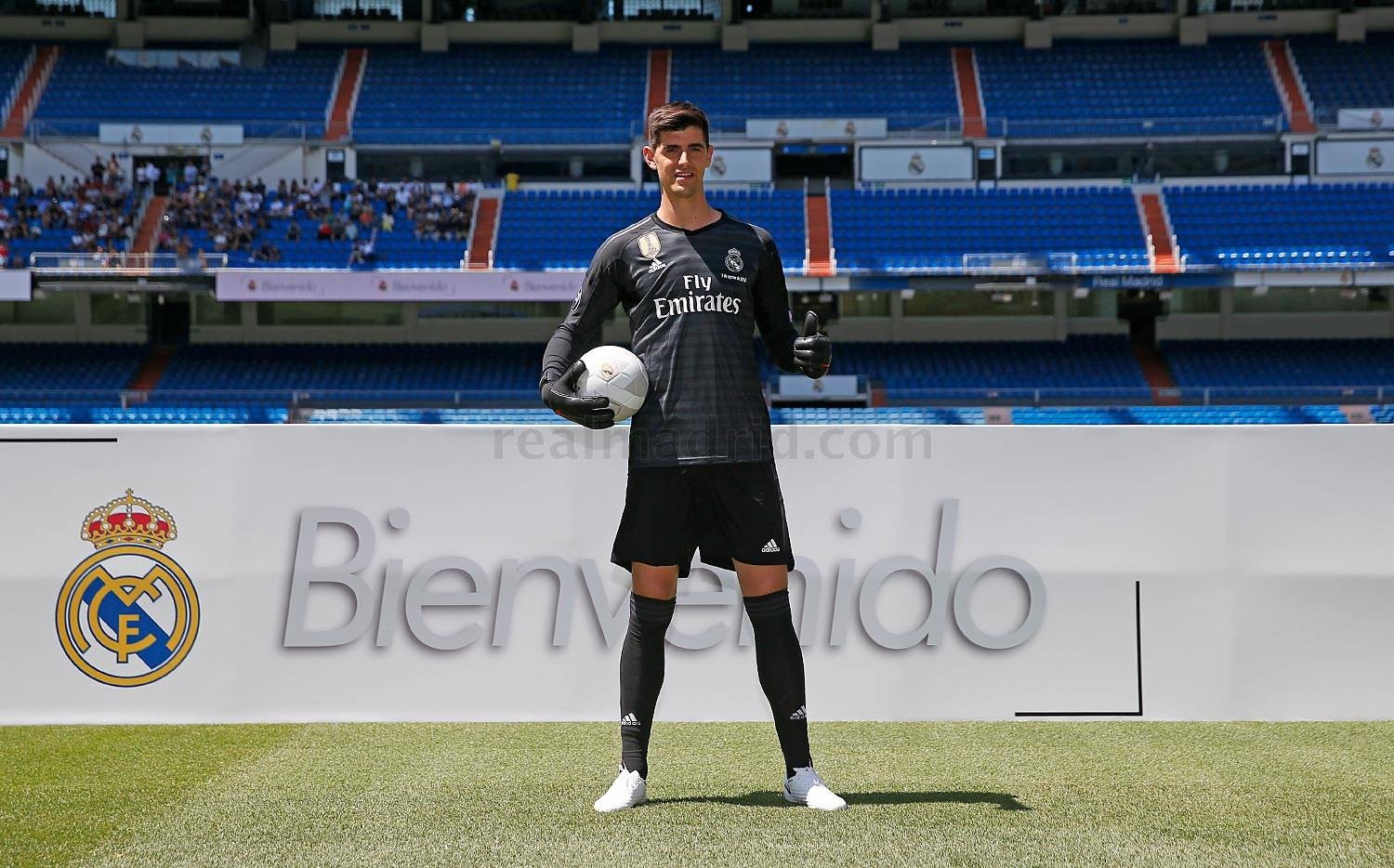 Thibaut Courtois,  Real Madrid,  Chelsea,  thu mon anh 2