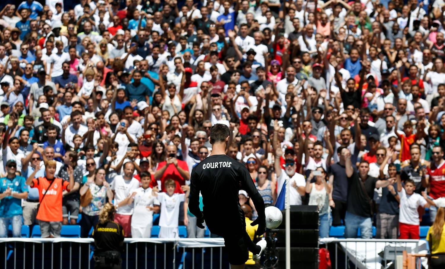 Thibaut Courtois,  Real Madrid,  Chelsea,  thu mon anh 5