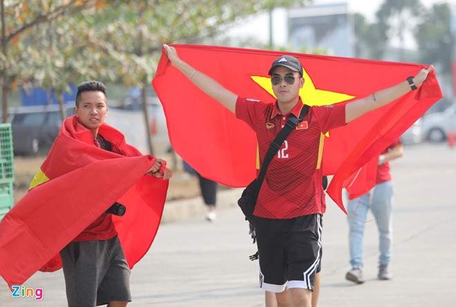 Hoa Minzy ung ho Olympic Viet Nam,  Cong Phuong anh 3