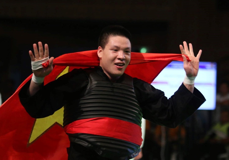 Nguyen Van Tri: Tu cau be gan li den HCV pencak silat ASIAD hinh anh