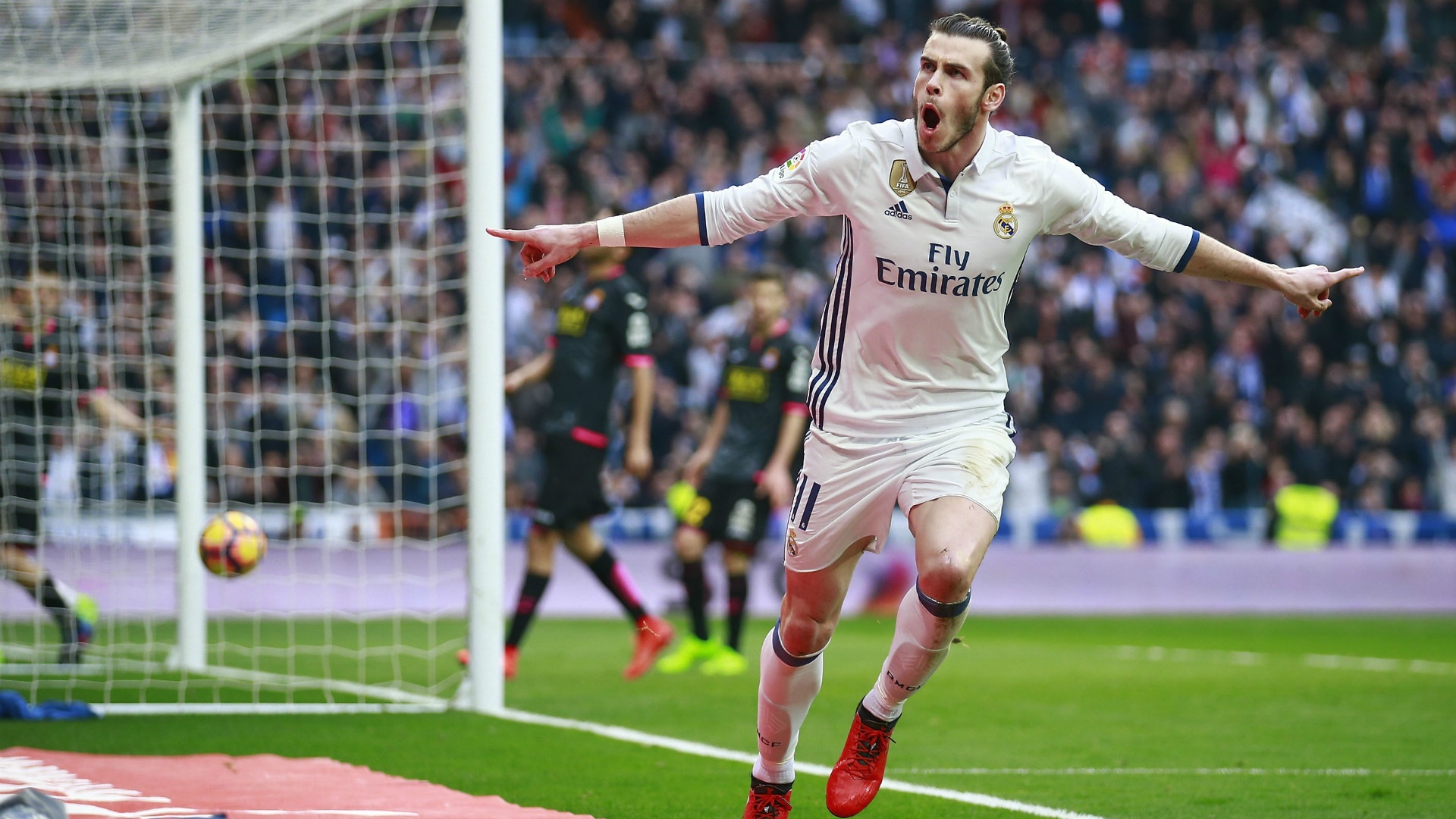 Gareth Bale tren hanh trinh vuot Cristiano Ronaldo hinh anh
