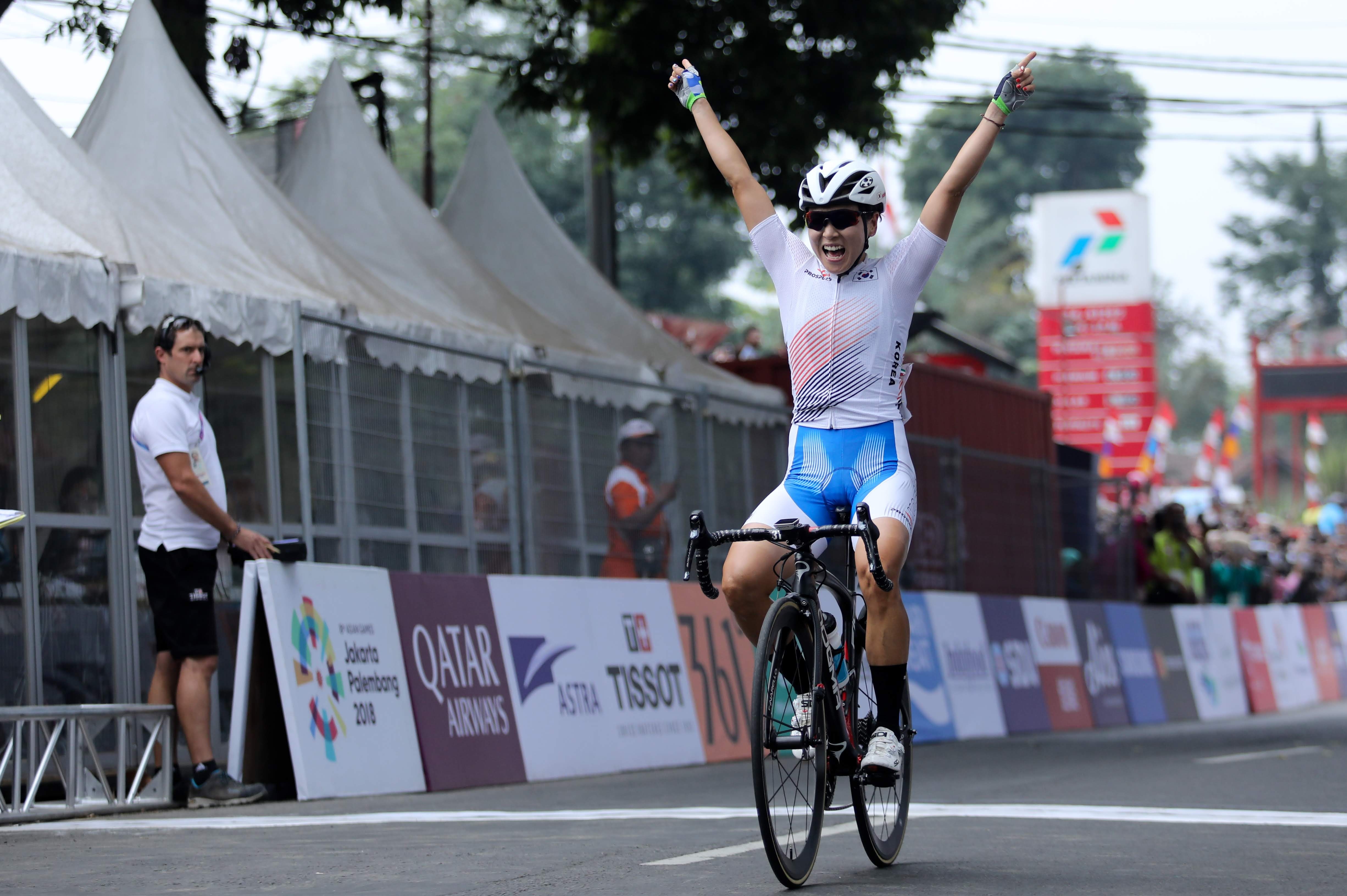 Nha vo dich chau A Nguyen Thi That,  VDV dua xe dap,  ASIAD 18 anh 3