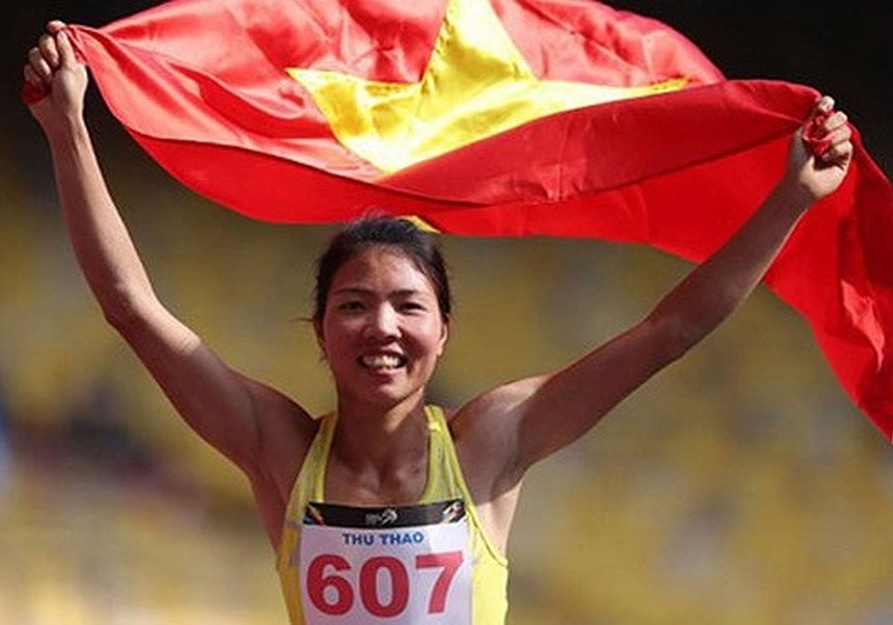 VDV nhay xa Thu Thao tu tin phuc thu doi thu chu nha Indonesia hinh anh