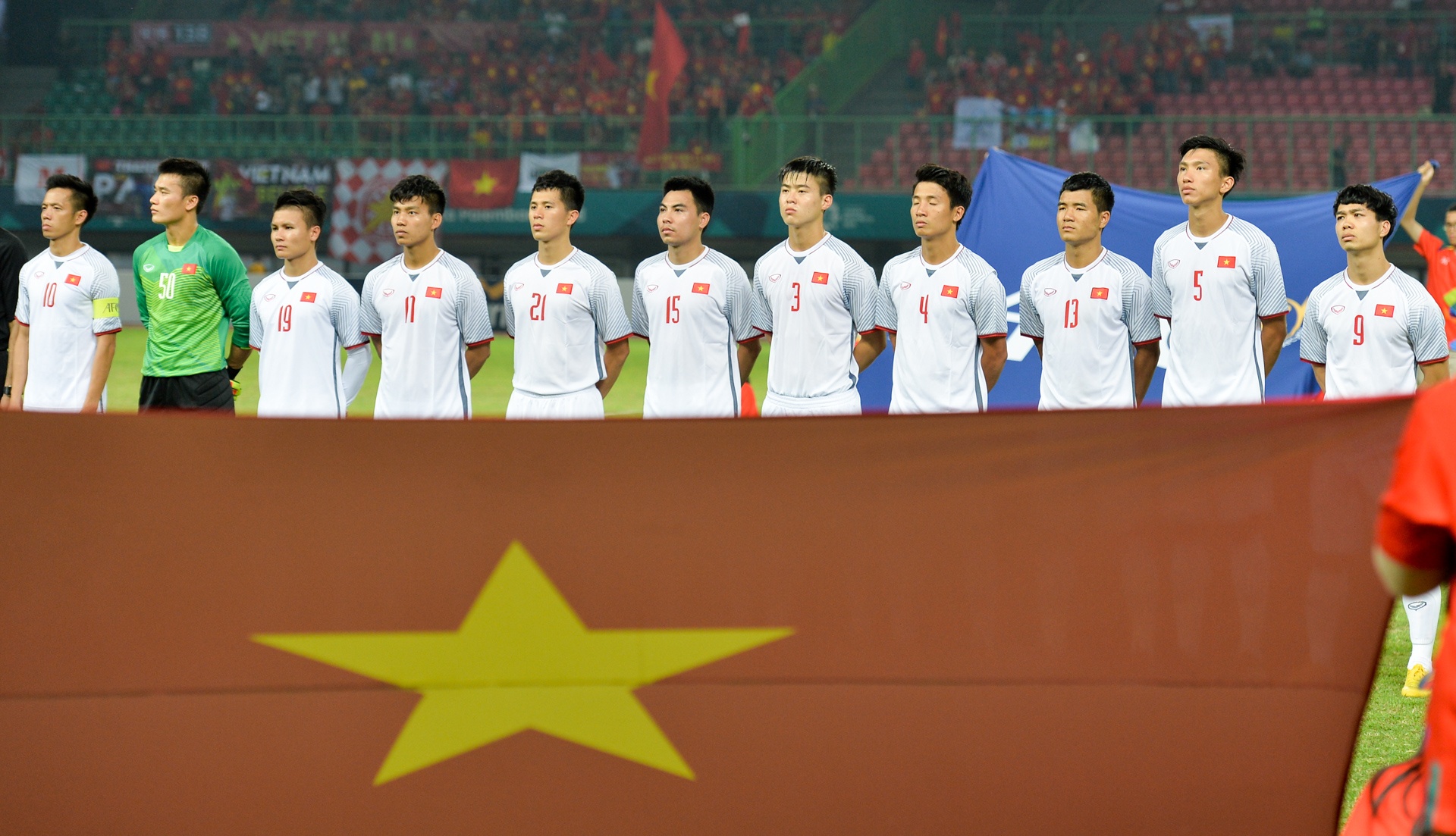 Olympic Việt Nam lọt vào bán kết ASIAD, Nguyễn Văn Toàn ảnh 2 Olympic Viet Nam lot vao ban ket ASIAD, Nguyen Van Toan anh 2