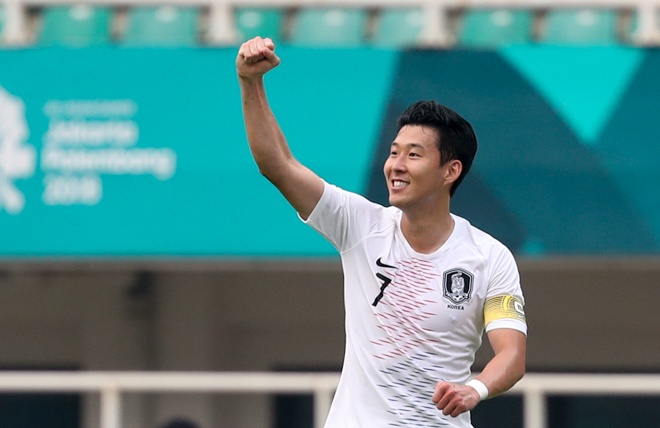 Son Heung-min: 'Toi don gian chi muon cong hien cho doi tuyen' hinh anh