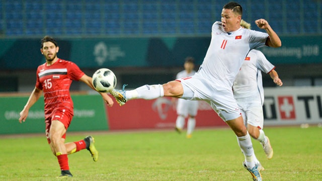 Olympic Viet Nam truoc tran ban ket ASIAD: Tai sao phai cui dau? hinh anh