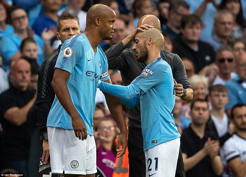 Sterling, Manchester City, Pep Guardiola, Kyle Walker ảnh 9 Sterling, Manchester City, Pep Guardiola, Kyle Walker anh 9